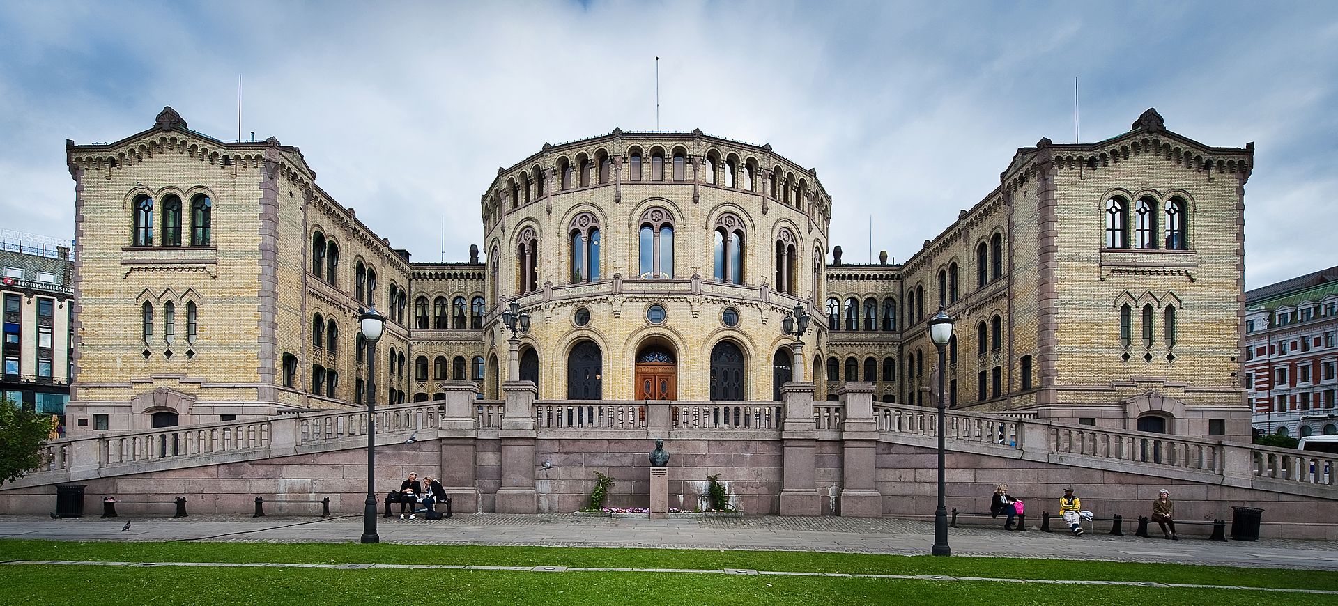 Stortinget. Foto.